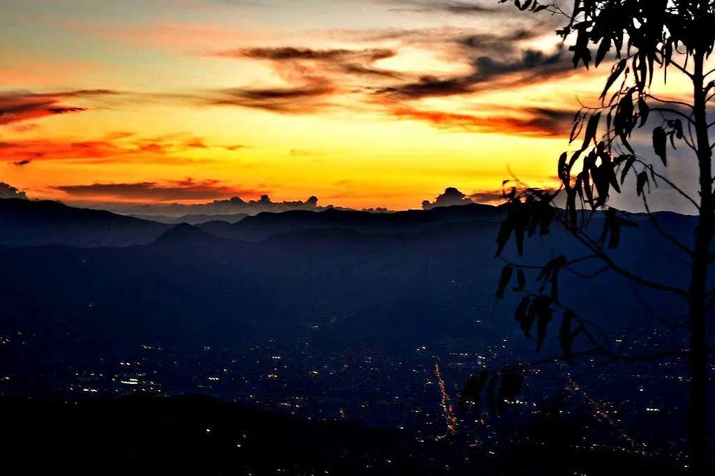 El Mirador De La Pachamama 호텔 메딜린 콜롬비아